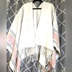 Shawl withlight gray/ pale pink and gray accent/fringed- NWT- retail $115